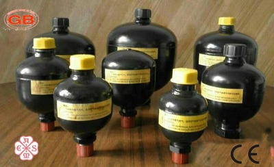 隔膜式蓄能器 (阻尼器）